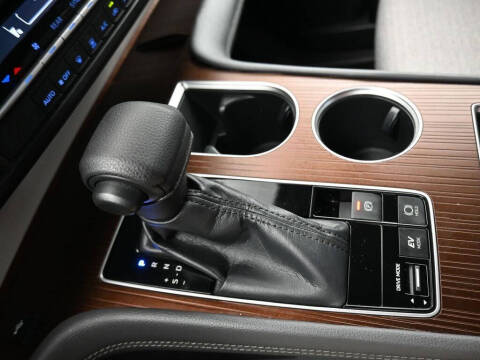 2022 Toyota Sienna LE 8-Passenger