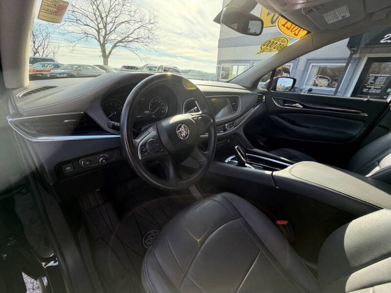 2021 Buick Enclave Essence