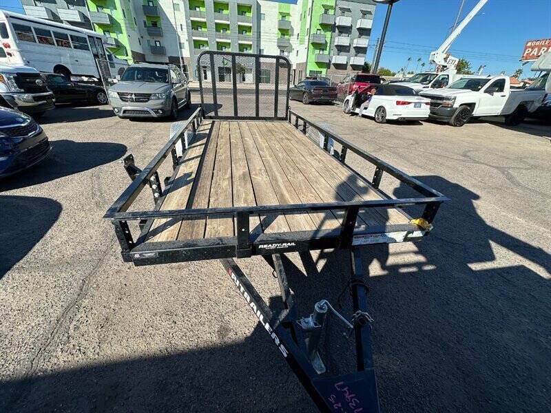 2023 PJ Trailers n/a