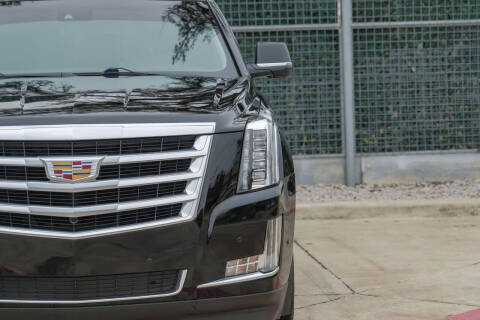 2017 Cadillac Escalade ESV Luxury