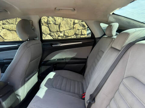 2015 Ford Fusion S