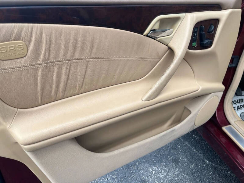 2002 Mercedes-Benz E-Class E 320