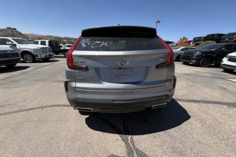 2025 Cadillac XT4 Premium Luxury