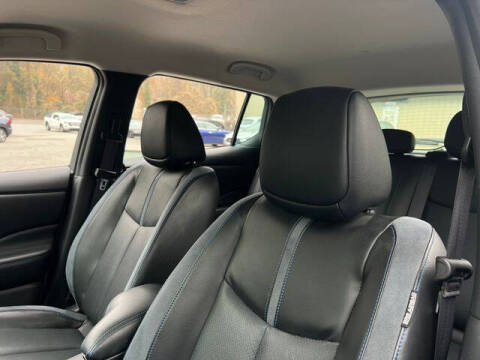 2022 Nissan LEAF SL PLUS