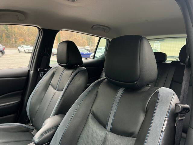 2022 Nissan LEAF SL PLUS