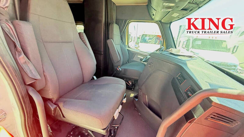 2023 Freightliner Cascadia