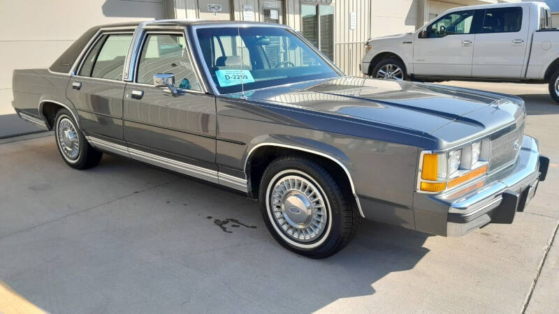 1988 Ford LTD Crown Victoria for sale at Pederson's Classics in Tea SD