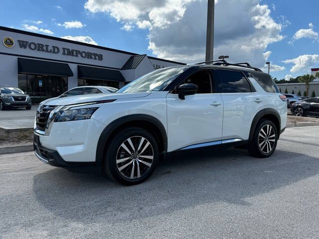 2025 Nissan Pathfinder Platinum