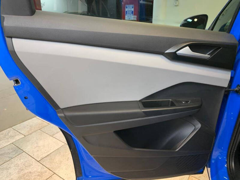 2022 Volkswagen Taos SE 4Motion