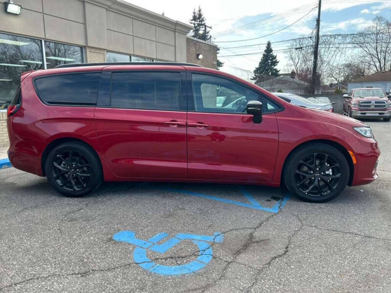 2025 Chrysler Pacifica Limited