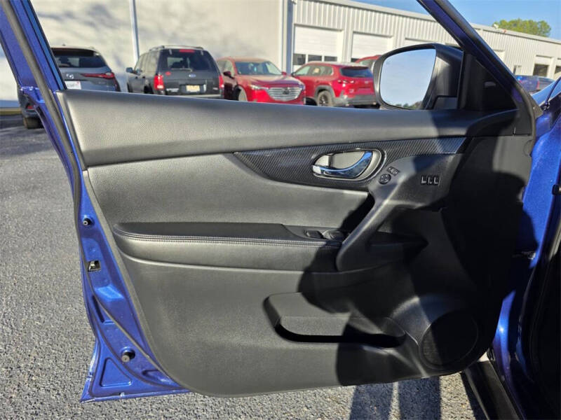 2020 Nissan Rogue SL