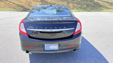 2015 Lincoln MKS