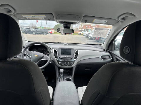 2023 Chevrolet Equinox LS