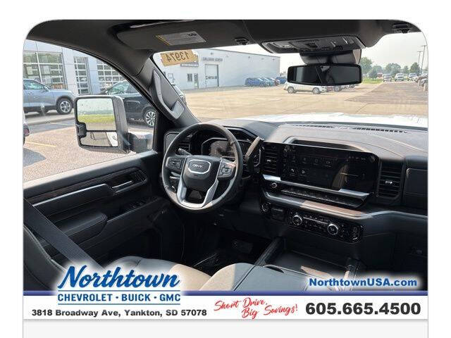 2025 GMC Sierra 3500HD