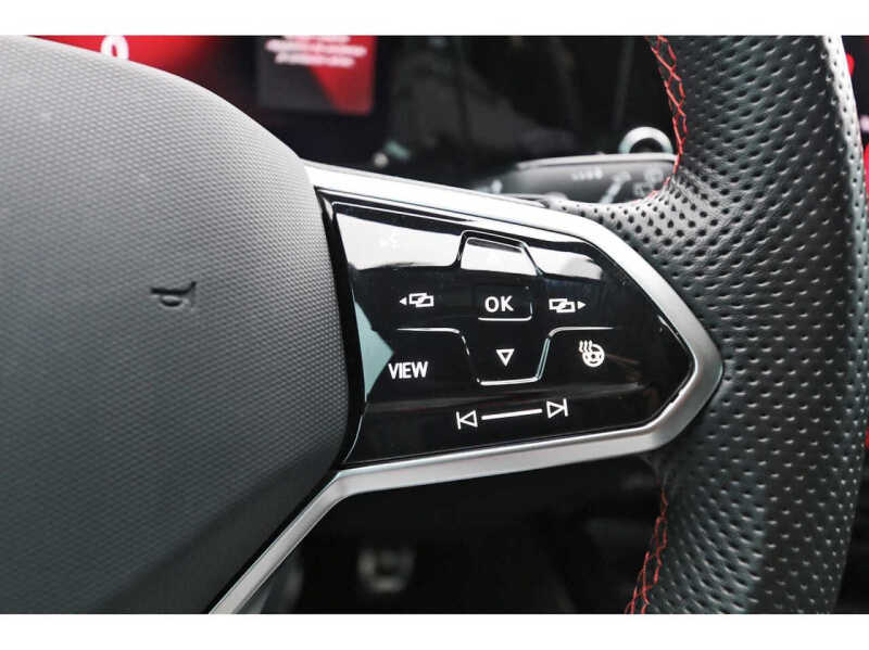 2023 Volkswagen Golf GTI 40th Anniversary Edition