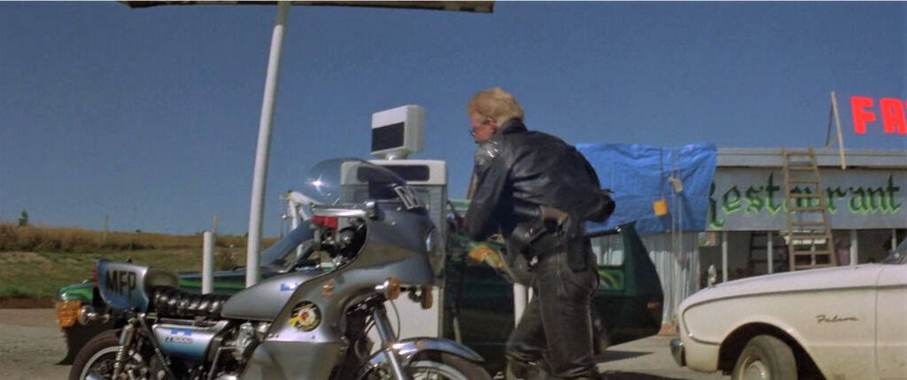 1995 Kawasaki KZ1000P Mad Max Goose Bike 24