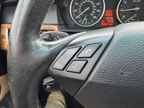 2009 BMW 5 Series 528i xDrive