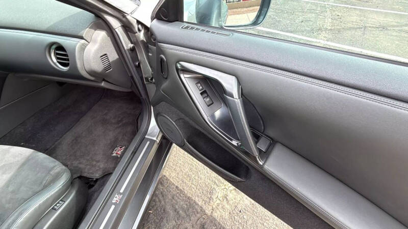 2012 Nissan GT-R Black Edition