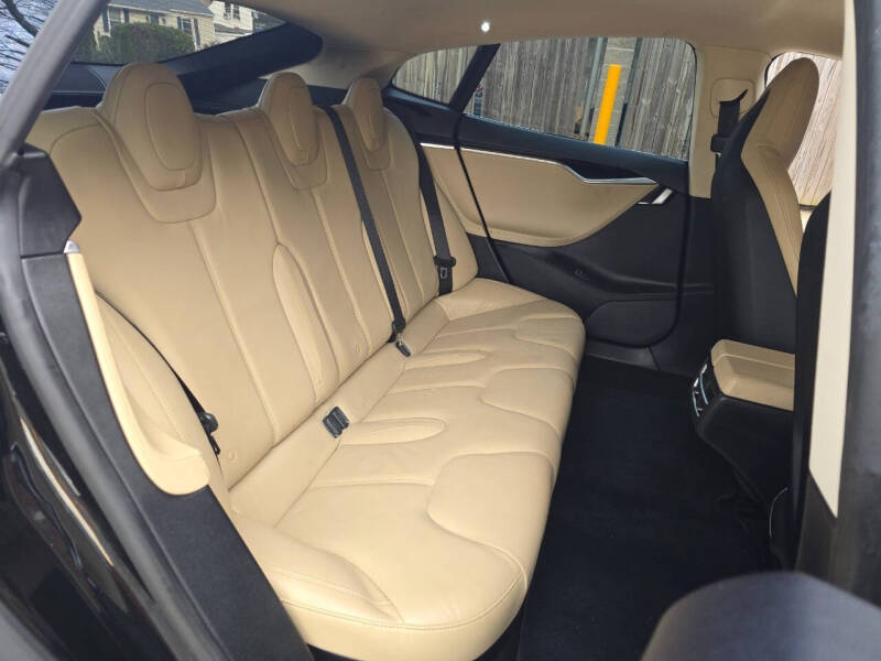 2013 Tesla Model S