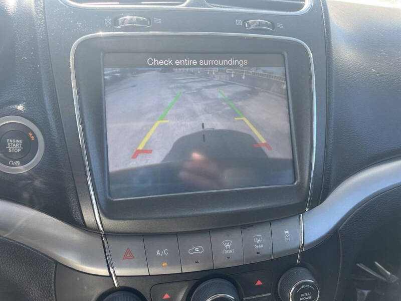 2020 Dodge Journey Crossroad