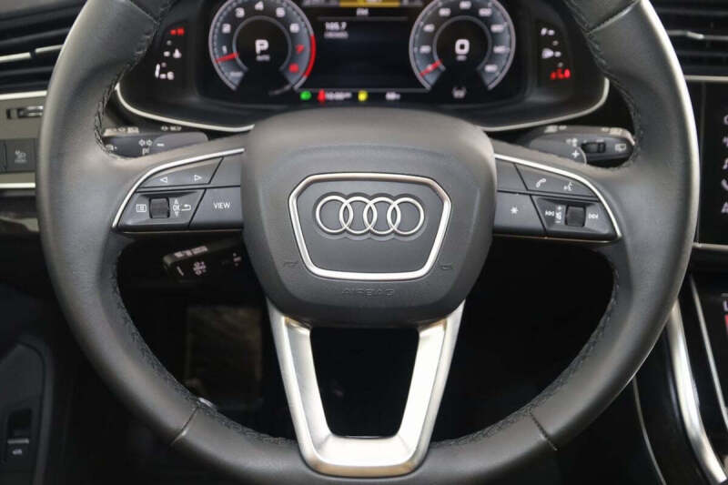 2022 Audi Q7 quattro Premium Plus 55 TFSI