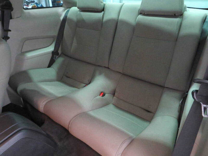 2011 Ford Mustang V6