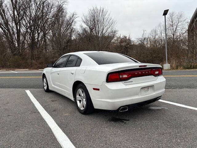 2012 Dodge Charger SE