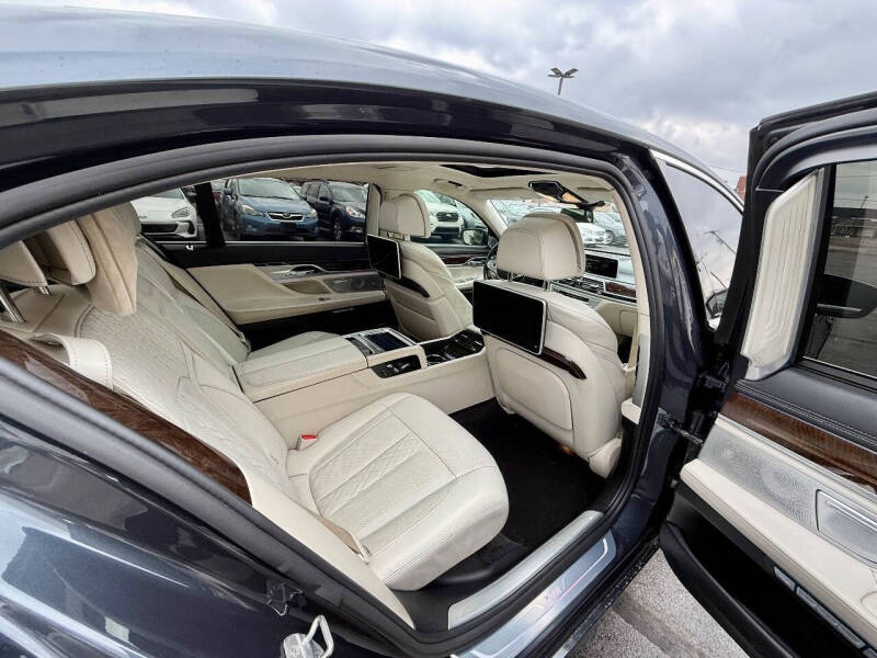 2016 BMW 7 Series 750i xDrive