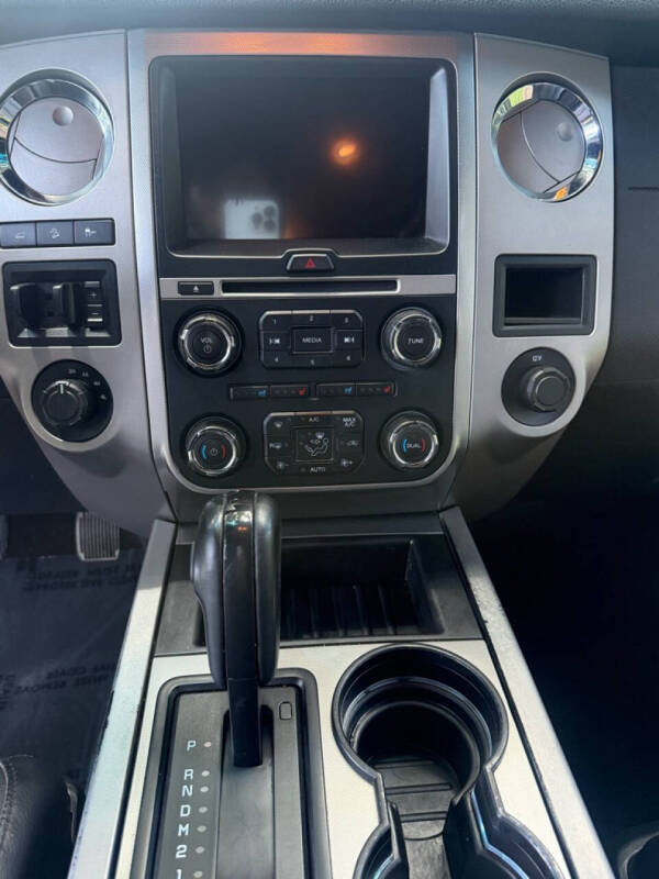 2017 Ford Expedition XLT