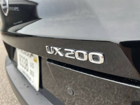 2019 Lexus UX 200