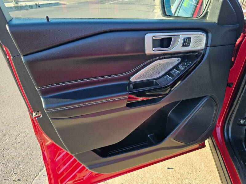 2021 Ford Explorer ST