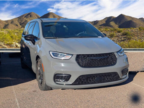 2023 Chrysler Pacifica Plug-In Hybrid Limited