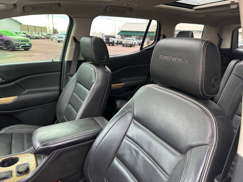 2017 GMC Acadia Denali