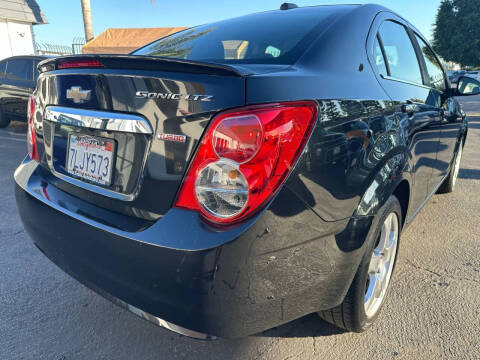 2015 Chevrolet Sonic LTZ Auto