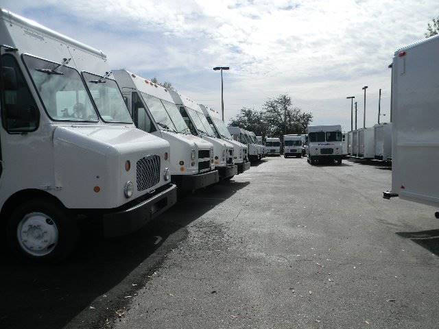 2000 Freightliner MT45 Chassis