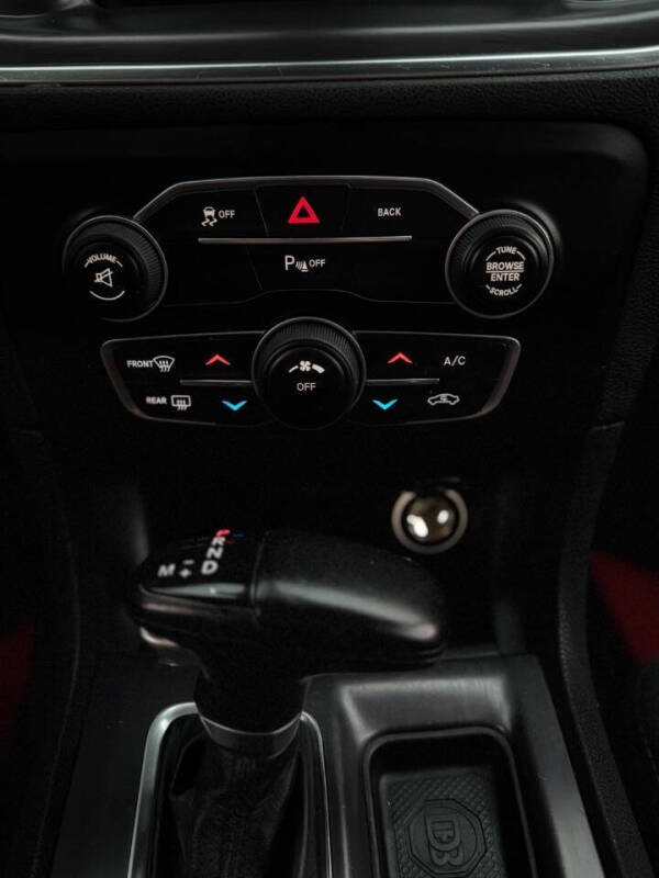 2016 Dodge Charger SE