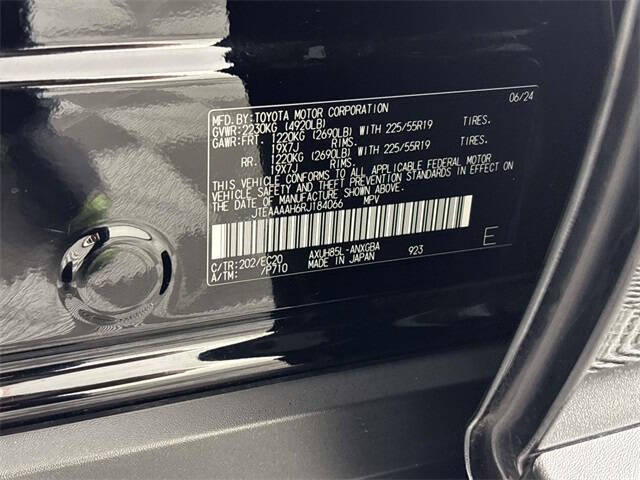 2024 Toyota Venza XLE