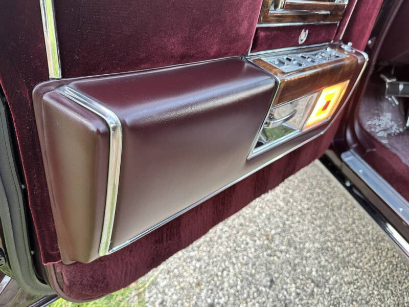 1987 Cadillac Brougham