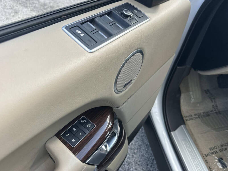 2017 Land Rover Range Rover HSE