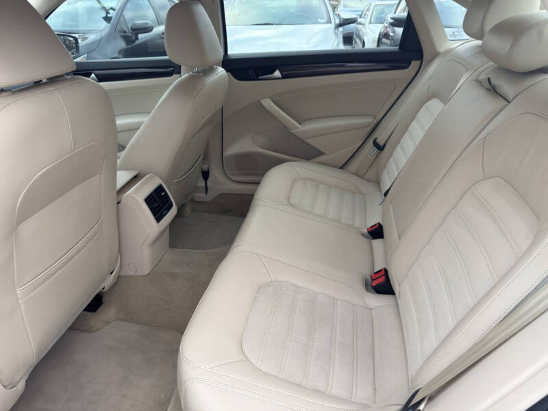 2014 Volkswagen Passat 2.0L TDI SEL Premium