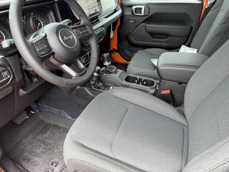 2025 Jeep Gladiator Sport S