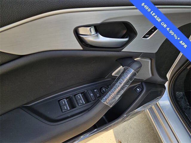 2025 Acura TLX w/Tech