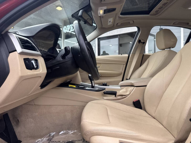 2014 BMW 3 Series 320i