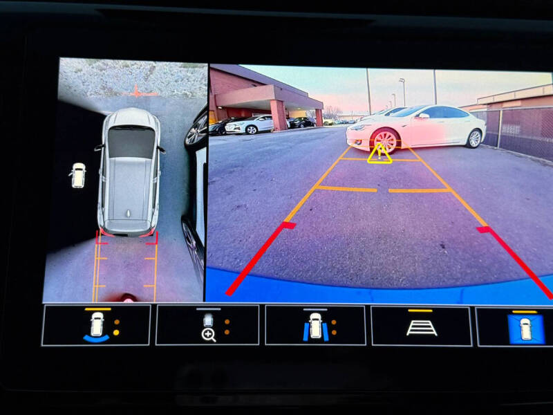 2022 Chevrolet Bolt EV 2LT