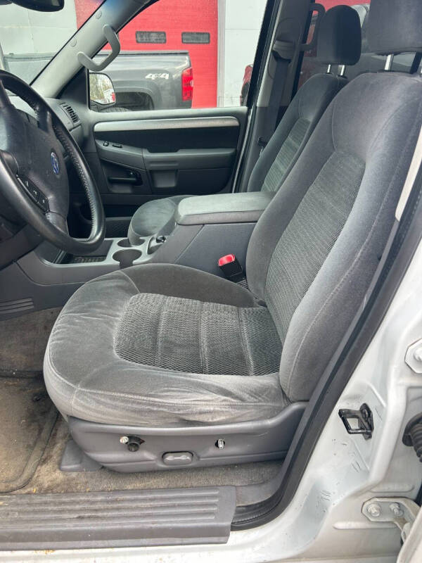 2003 Ford Explorer XLT