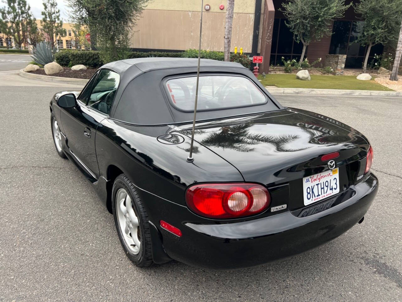 2001 Mazda MX-5 Miata for sale at ZRV AUTO INC in Brea, CA