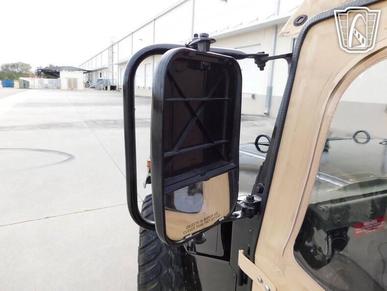 1991 AM General Hummer