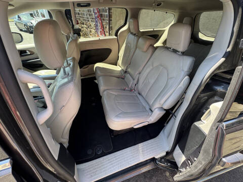 2019 Chrysler Pacifica Touring L 35th Anniversary