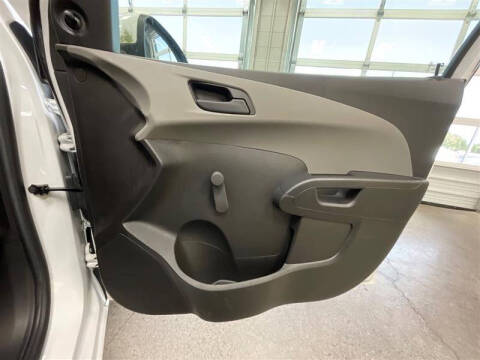 2017 Chevrolet Sonic LT Auto Fleet