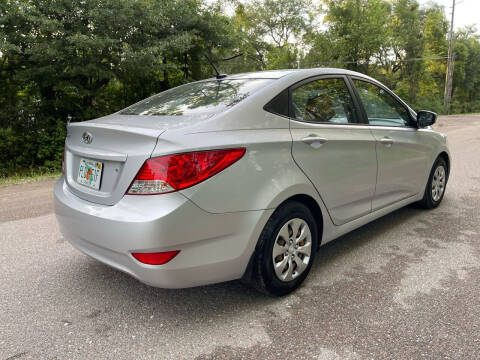 2016 Hyundai Accent SE